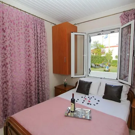 Elpida Holiday home *